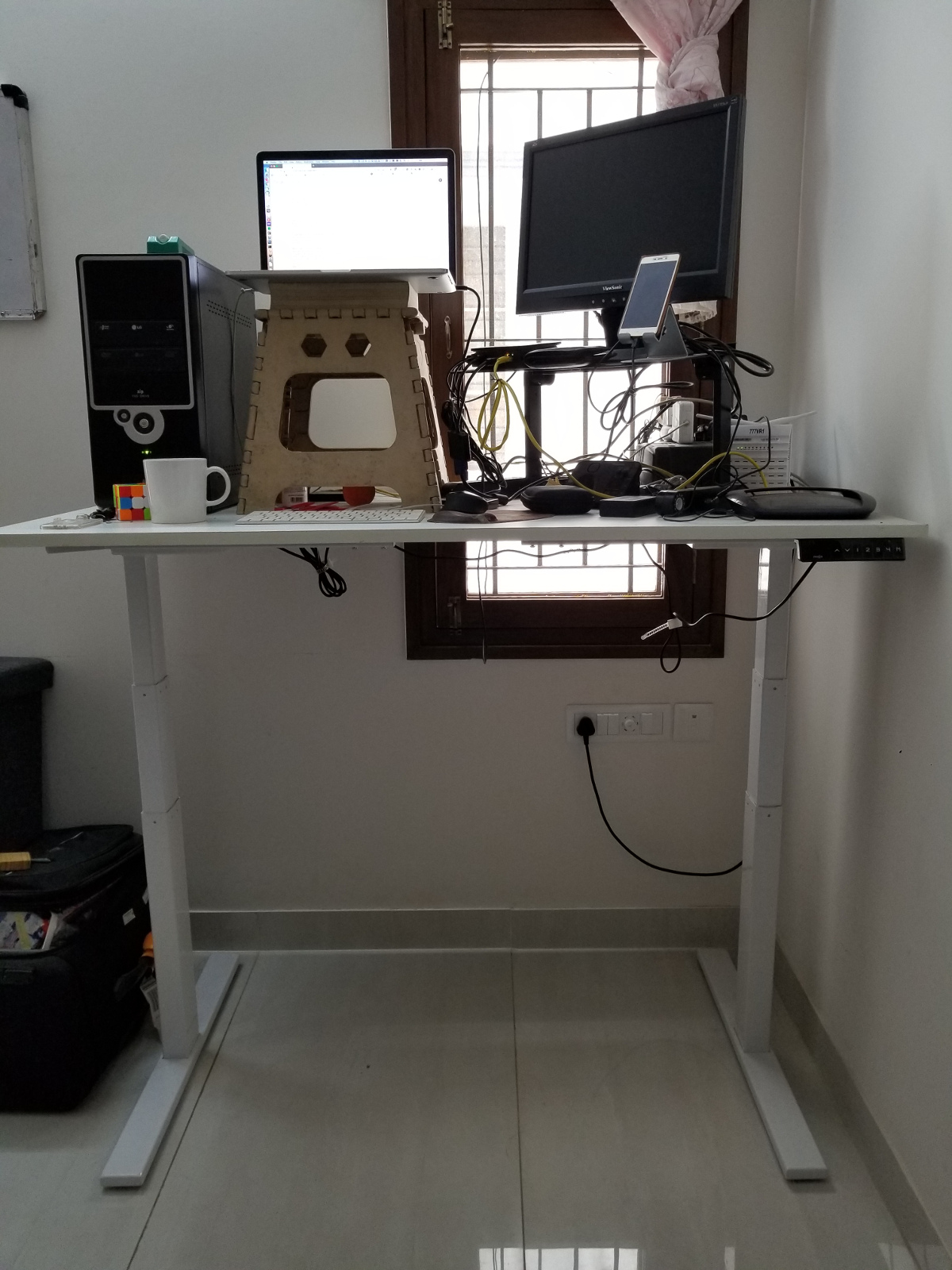 MojoDesk standing
